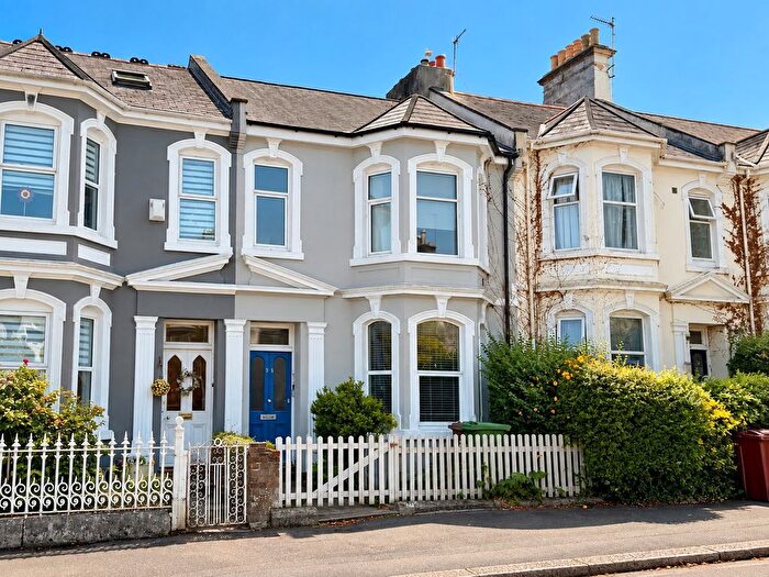 2 Bedroom Flat For Sale In Stuart Road, Stoke, Plymouth, PL1