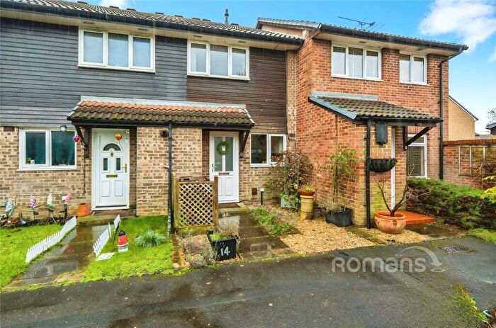 2 Bedroom Terraced House For Sale In Barkwith Close, Lower Earley, Reading, RG6