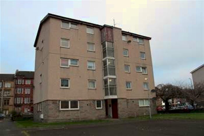 2 Bedroom Maisonette Flat To Rent In George Street, Paisley, PA1