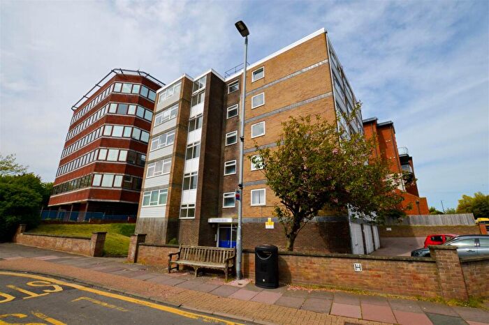 Flat To Rent In Cuckmere House, Eastbourne, BN21