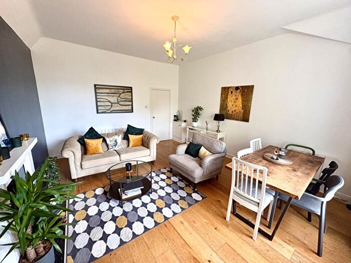 2 Bedroom Flat To Rent In Sydney House, Linnet Lane, Liverpool, L17