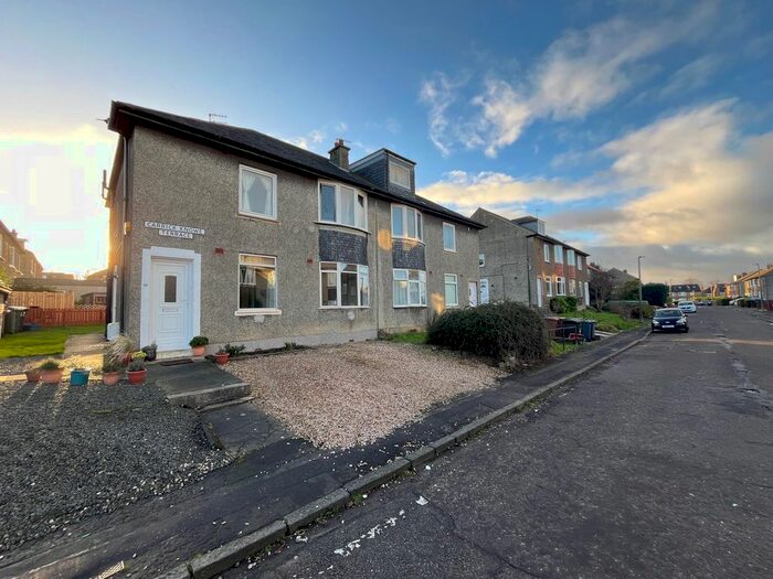 2 Bedroom Flat To Rent In Carrick Knowe Terrace, Edinburgh, EH12