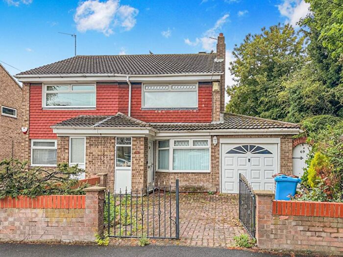2 Bedroom Semi-Detached House For Sale In Corona Drive, Hull, HU8