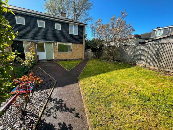 3 Bedroom House To Rent In Norton Close, Chingford, E4