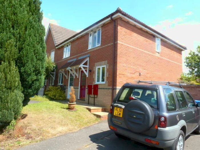 2 Bedroom End Of Terrace House To Rent In Newbery Drive, Brackley, NN13