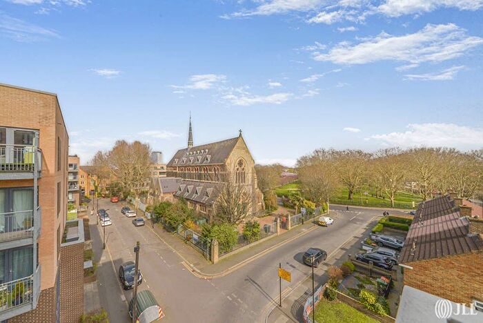 2 Bedroom Flat For Sale In St. Vincent Court, Hoy Street London, E16