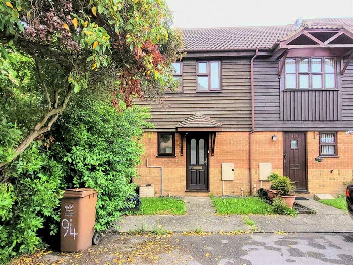 2 Bedroom End Of Terrace House To Rent In Kitchener Road, Strood, Rochester, ME2