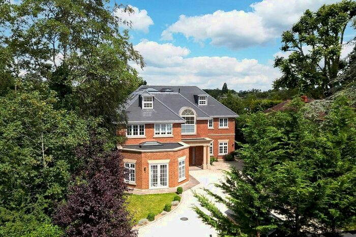 6 Bedroom Detached House To Rent In Templewood Lane, Farnham Common, SL2