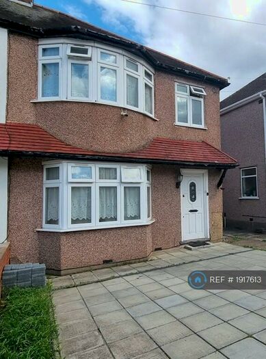 4 Bedroom Semi-Detached House To Rent In Axholme Avenue, Edgware, HA8