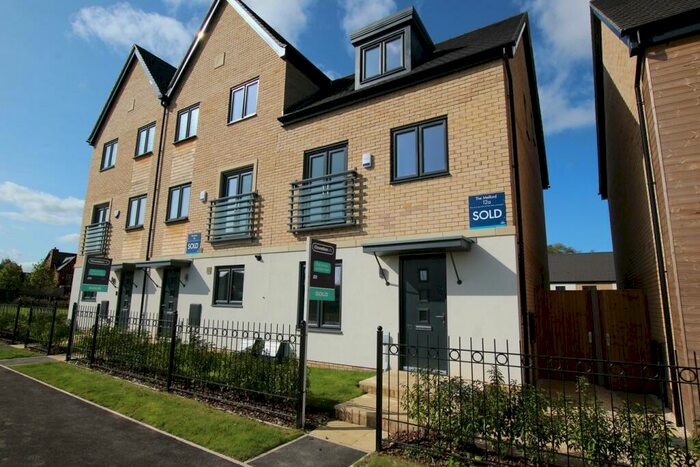 4 Bedroom End Of Terrace House To Rent In Hayton Way, Tattenhoe Park, Milton Keynes, MK4