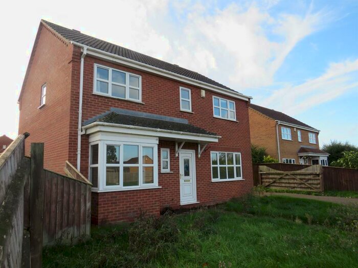 4 Bedroom House To Rent In Charlemont Drive, Manea, March, PE15