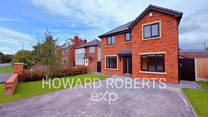 4 Bedroom Detached House For Sale In Liverpool Road, Longton Area, PR4