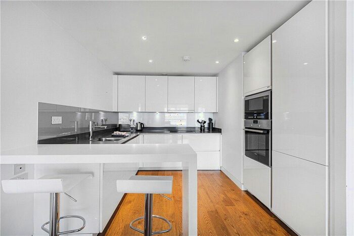 1 Bedroom Apartment For Sale In Leonard Street, London, EC2A