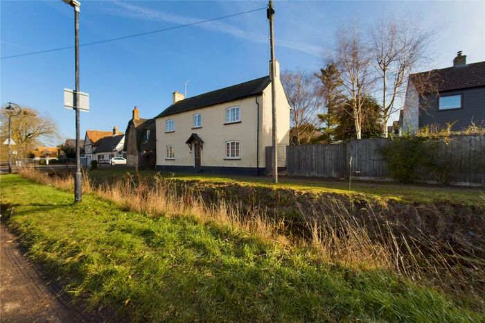 2 Bedroom Detached House For Sale In High Street, Fen Drayton, Cambridge, Cambridgeshire, CB24
