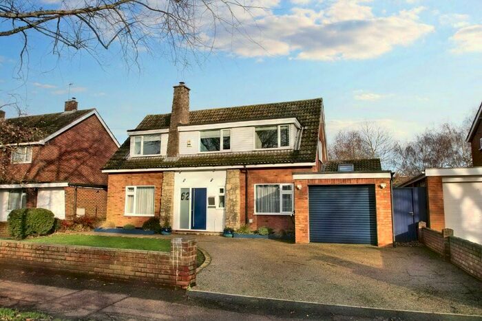 4 Bedroom Detached House To Rent In Polhill Avenue, Bedford, Bedfordshire, MK41