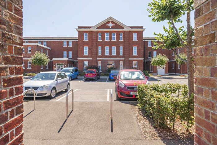 2 Bedroom Apartment For Sale In Canada House, Wakeley Drive, PO12
