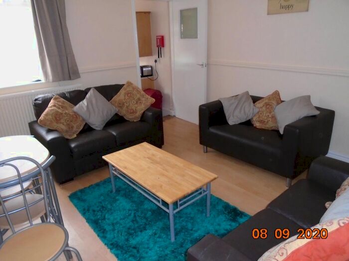 3 Bedroom Property To Rent In Hubert Road, Selly Oak, Birmingham, B29