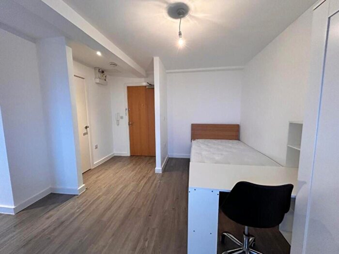 Studio To Rent In Fargate, Sheffield, S1