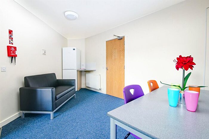 1 Bedroom Flat To Rent In Hamill Terrace, Parham Road, Canterbury, CT1