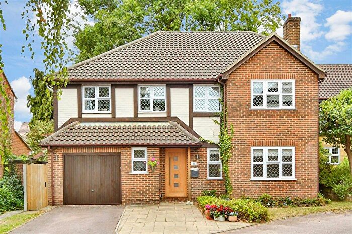 4 Bedroom Detached House For Sale In The Everglades, Hempstead, Gillingham, Kent, ME7