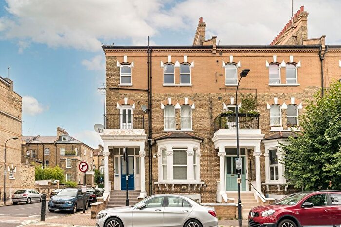 1 Bedroom Flat To Rent In Gunterstone Road, West Kensington, W14