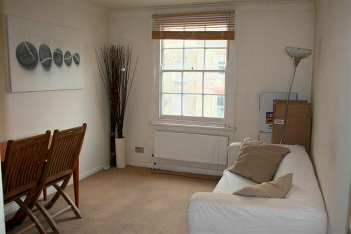 2 Bedroom Flat To Rent In Acton Street, King Cross, Islington, Angel, St Pancras, London, WC1X