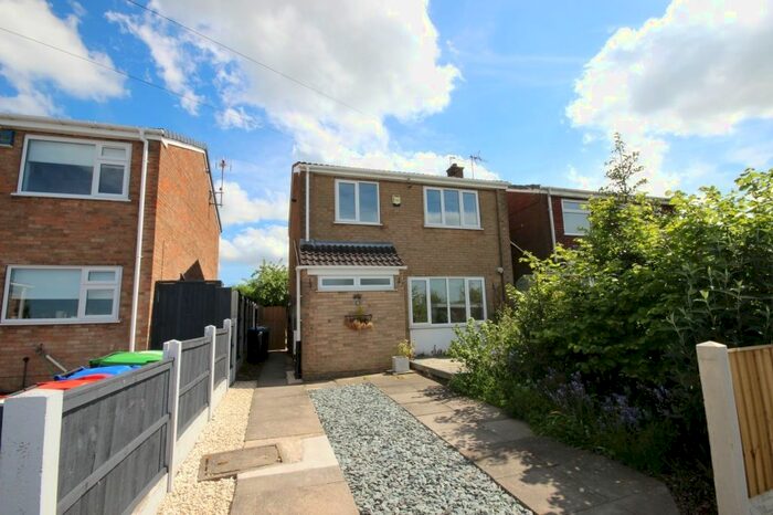 3 Bedroom Detached House To Rent In Columbia Close, Selston, Nottingham, NG16