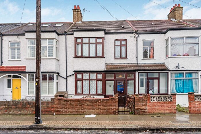 3 Bedroom Terraced House For Sale In Gatton Road, London, SW17