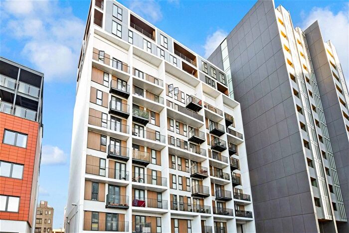 1 Bedroom Flat For Sale In Sutton Court Road, Sutton, Surrey, SM1