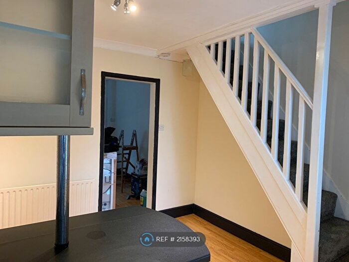 2 Bedroom Terraced House To Rent In Linden Terrace, Gainsborough, DN21