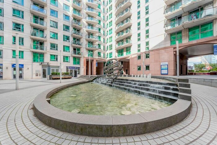 2 Bedroom Flat To Rent In St Georges Wharf, Vauxhall, London, SW8