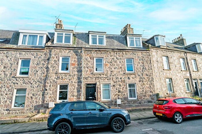 1 Bedroom Apartment For Sale In View Terrace, Aberdeen, Aberdeenshire, AB25