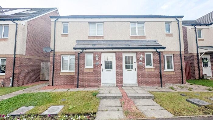 3 Bedroom Semi-Detached House For Sale In Craigton Drive, Bishopton, Renfrewshire, PA7