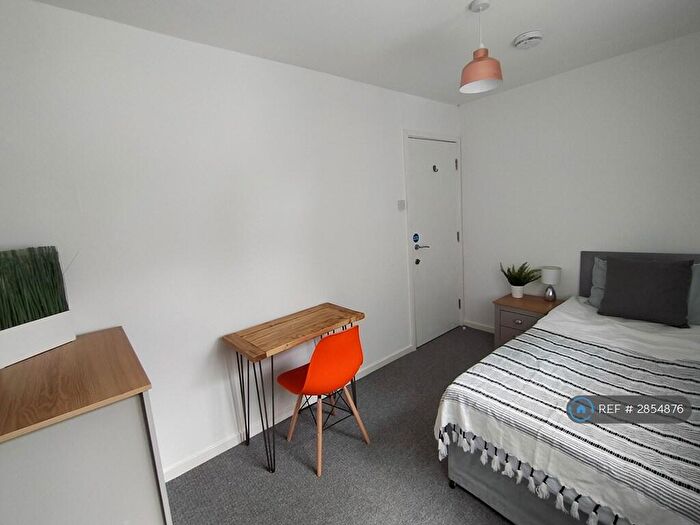 5 Bedroom Terraced House To Rent In Hoxton Close, Northampton, NN3