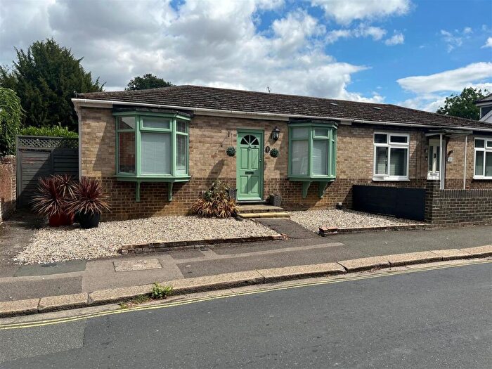 1 Bedroom Semi-Detached Bungalow For Sale In Cliddesden Road, Basingstoke, RG21
