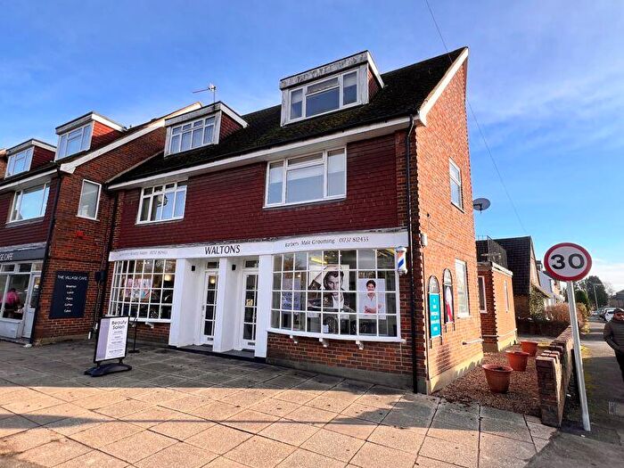2 Bedroom Flat For Sale In Walton On The Hill, KT20