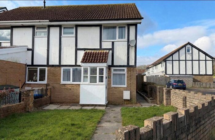 3 Bedroom End Of Terrace House For Sale In Lavender Court, Brackla, CF31