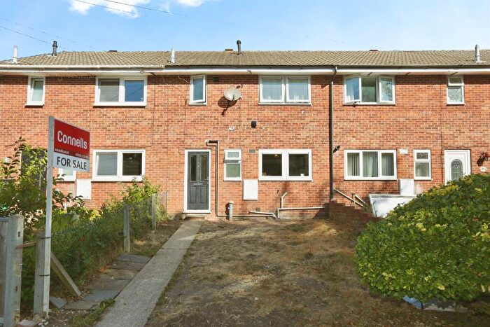 3 Bedroom Terraced House For Sale In Wadhurst Gardens, Southampton, SO19