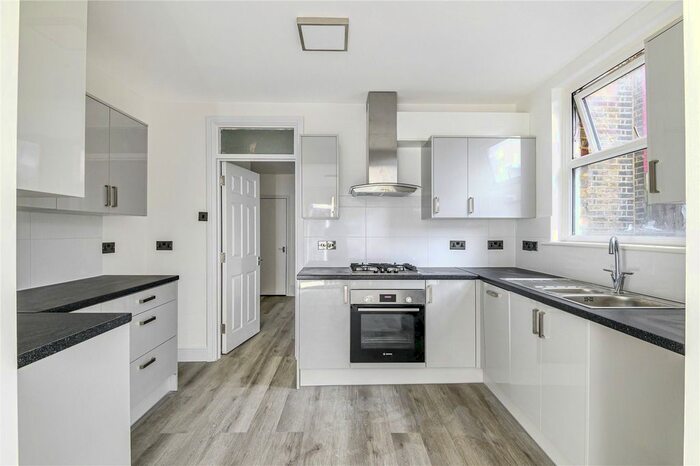 4 Bedroom Terraced House To Rent In Black Boy Lane, London N15