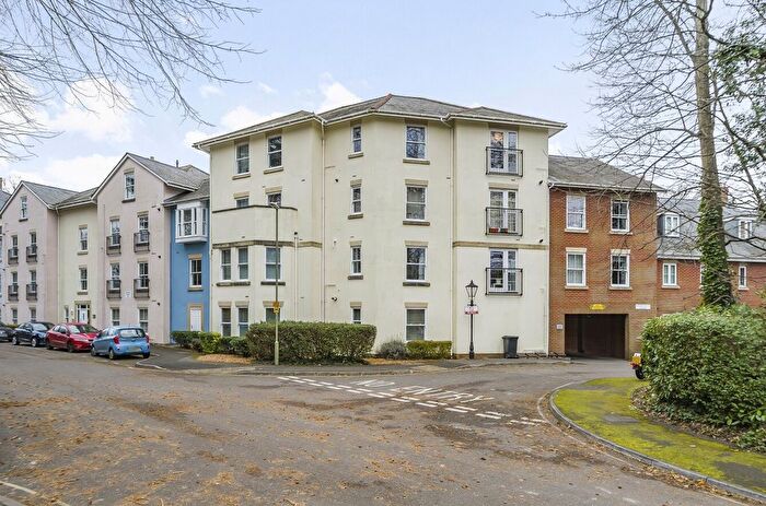 1 Bedroom Flat To Rent In Ashbourne Court, Winton Close, Winchester, Hampshire, SO22