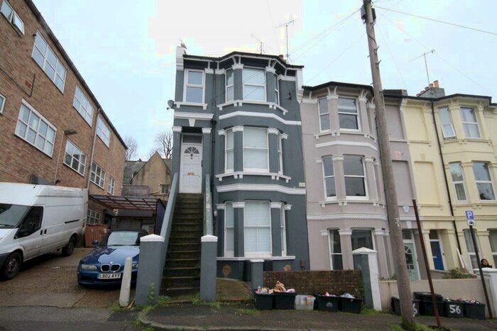 2 Bedroom Flat To Rent In Gladstone Place, BN2