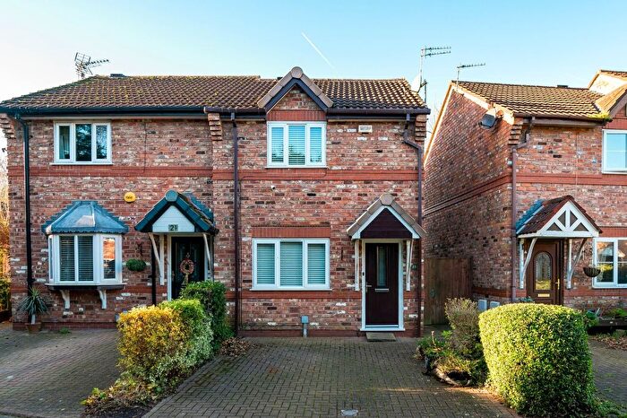2 Bedroom Semi-Detached House For Sale In Lowfield Gardens, Glazebury, Warrington, Cheshire, WA3