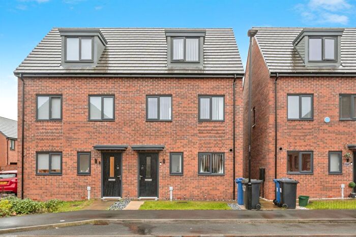 3 Bedroom Semi Detached House For Sale In Poppy Street, Balby, Doncaster, DN4