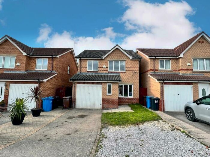 3 Bedroom Detached House To Rent In Noseley Way, Kingswood, HU7