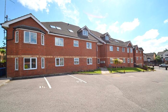 2 Bedroom Flat To Rent In Lower Street, Kettering, Northamptonshire, NN16