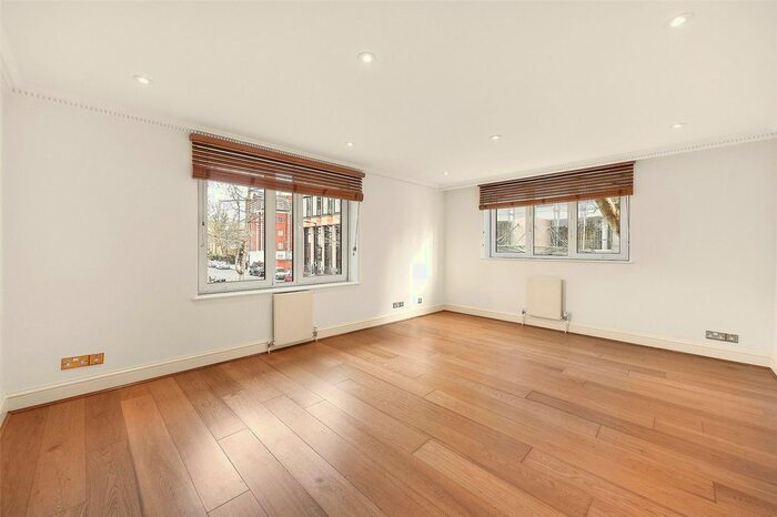 2 Bedroom Flat To Rent In Hayes Place, Marylebone, London, NW1