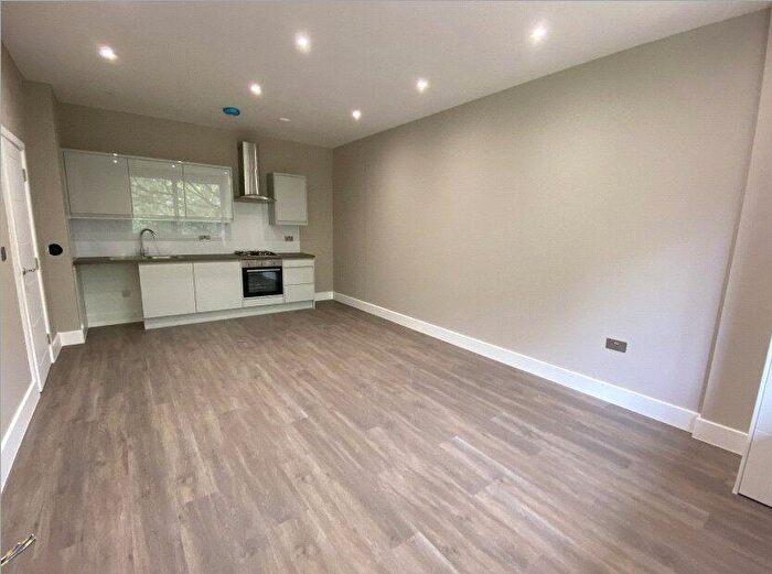 2 Bedroom Flat To Rent In Barley Way, Fleet, Hampshire, GU51