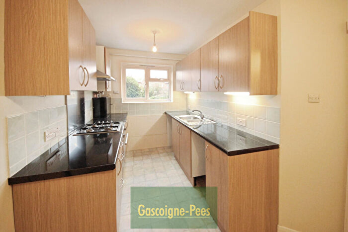 2 Bedroom Apartment To Rent In West Road, Guildford, GU1