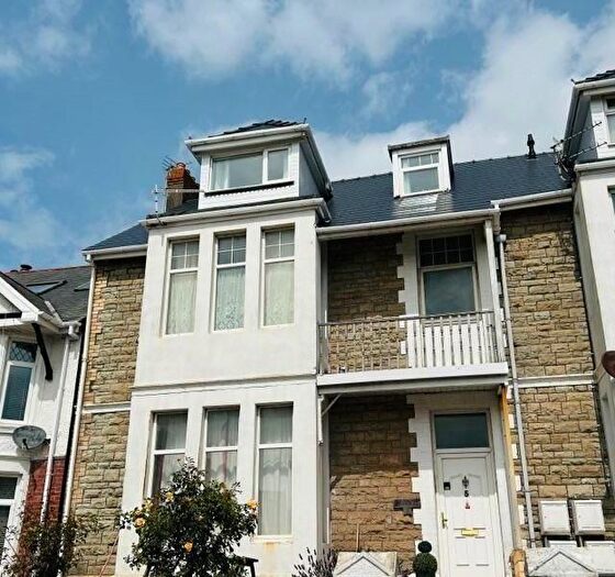1 Bedroom Flat To Rent In Gordon Road, Porthcawl, CF36