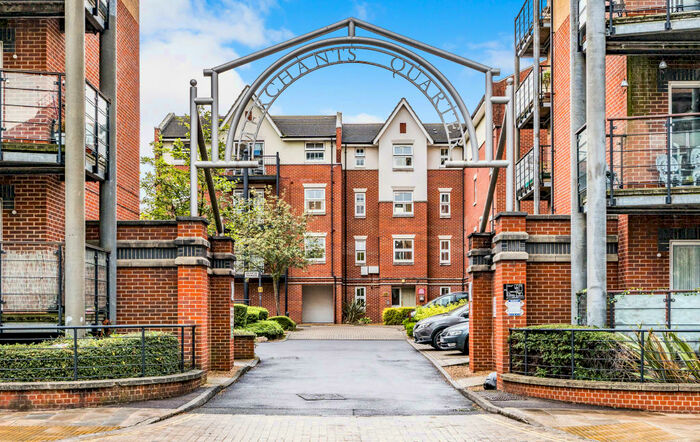 2 Bedroom Apartment To Rent In Coopers Court, Southampton, SO14